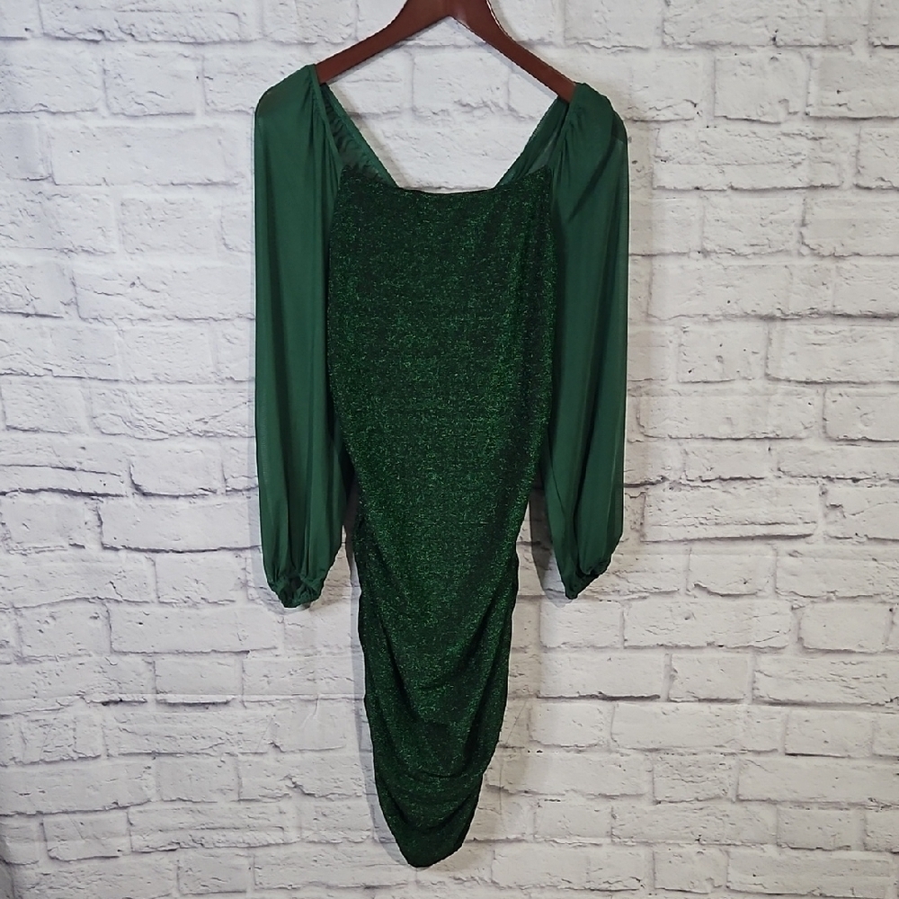 Elegant Emerald Long Sleeve Bodycon Dress
